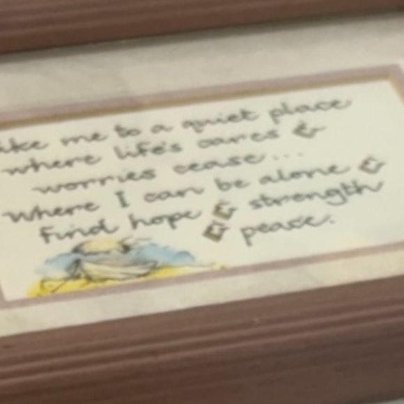 Brand New Wall Decor with Heartwarming Quote - Picture 2 of 5